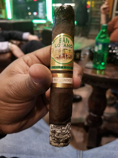 Tobacco Shop «Orange Cigar & More», reviews and photos, 278 Boston Post Rd, Orange, CT 06477, USA