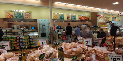 Grocery Store «Market Basket», reviews and photos, 139 Endicott St, Danvers, MA 01923, USA