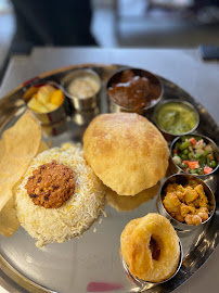 Thali du Restaurant indien Karthik’s Biryani à Lons - n°6