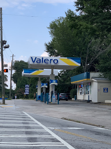 Gas Station «Valero», reviews and photos, 600 W Howard Ave, Decatur, GA 30030, USA