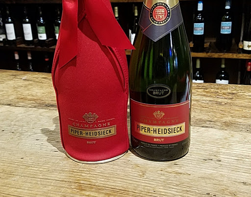 Liquor Store «1001 Wine & Spirits», reviews and photos, 1001 Ross Ave Suite 100, Dallas, TX 75202, USA