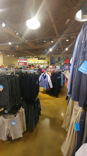 Sportswear Store «Columbia Sportswear Outlet Store - Prime Outlets in Ellenton», reviews and photos, 5661 Factory Shops Blvd #470, Ellenton, FL 34222, USA