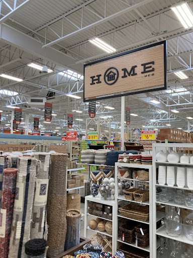 Grocery Store «H-E-B plus!», reviews and photos, 420 W Bandera Rd, Boerne, TX 78006, USA