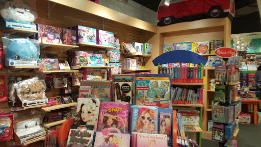 Toy Store «Creative Kidstuff Toy Store», reviews and photos, 148 E Broadway, Bloomington, MN 55425, USA