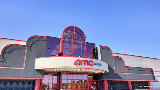 AMC New Brunswick 18
