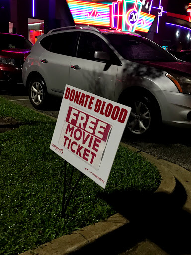 Movie Theater «Regal Cinemas Avenues 20 & RPX», reviews and photos, 9525 Philips Hwy, Jacksonville, FL 32256, USA