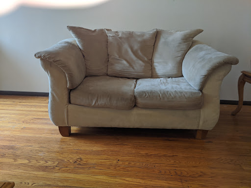 Auction House «RPN Sales & Auction House», reviews and photos, 4451 N Milwaukee Ave, Chicago, IL 60630, USA