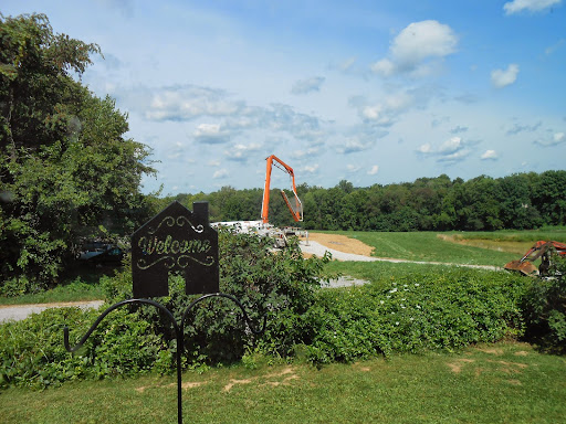 Sporting Goods Store «Red Barn Bait Shop», reviews and photos, 3860 N Jeanette Rd, Salem, IN 47167, USA