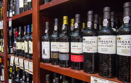 Liquor Store «Wine Palace», reviews and photos, 13971 Middlebelt Rd, Livonia, MI 48154, USA