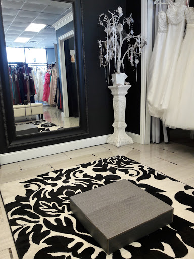 Bridal Shop «Mary Me Bridal», reviews and photos, 4309 I-35 Frontage Rd, Denton, TX 76207, USA