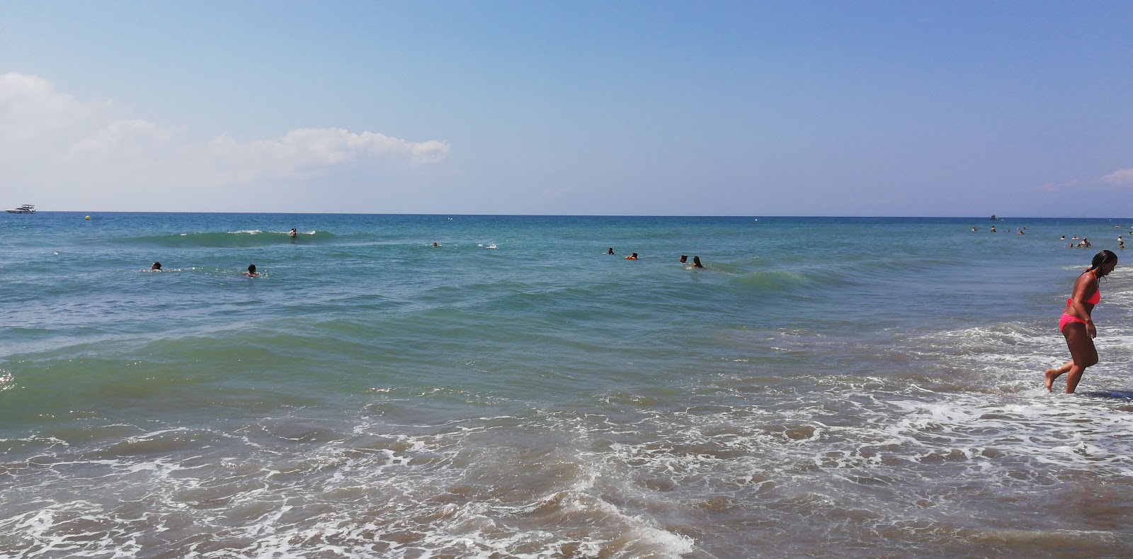 Foto af Playa de la Vibora med lang lige kyst