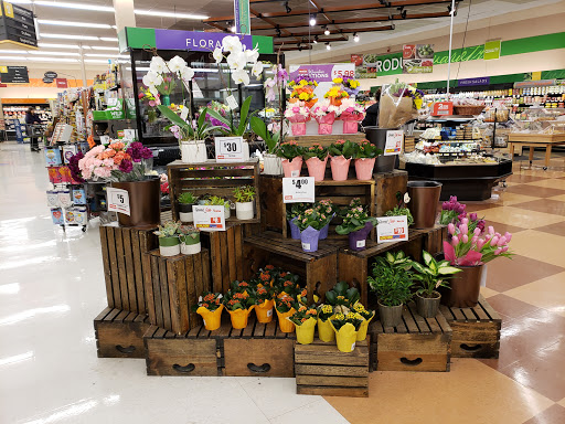 Supermarket «Weis Markets», reviews and photos, 10 Village Center Rd, Reisterstown, MD 21136, USA