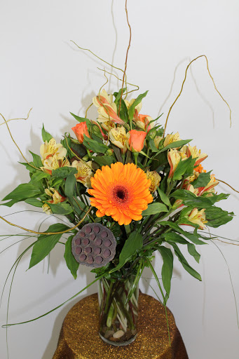 Florist «OK Floral of Forest Grove», reviews and photos, 2015 Pacific Ave, Forest Grove, OR 97116, USA