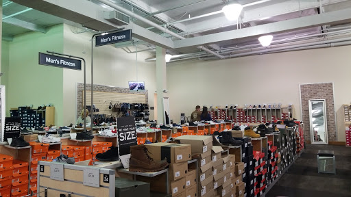 Shoe Store «DSW Designer Shoe Warehouse», reviews and photos, 17502 Hawthorne Blvd, Torrance, CA 90504, USA