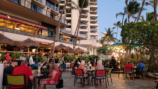 Trendy nightclubs in Honolulu