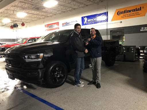 Car Dealer «Palmen Motors Dodge Chrysler Jeep Ram», reviews and photos, 5431 75th St, Kenosha, WI 53142, USA