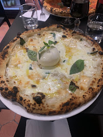 Mozzarella du Scugnizzo Pizzeria à Paris - n°15
