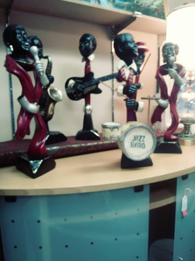 Consignment Shop «Upscale Resale Consignment Furniture», reviews and photos, 1432 Main St, Dunedin, FL 34698, USA