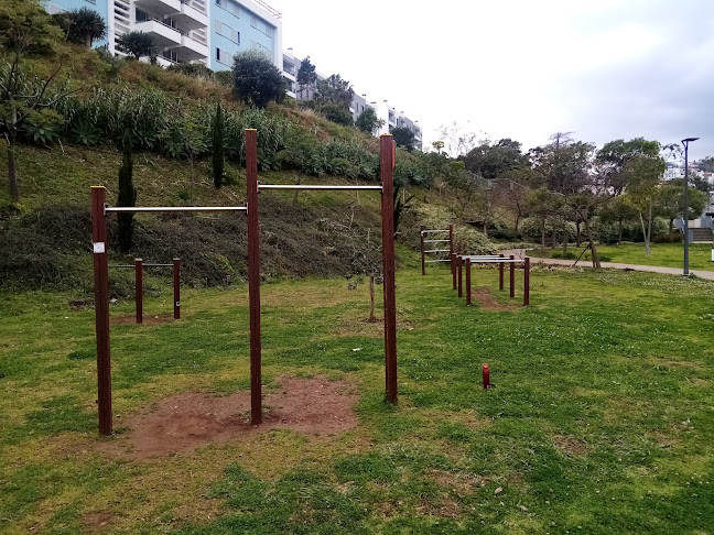 Avaliações doJardim das Madalenas em Funchal - Campo de futebol