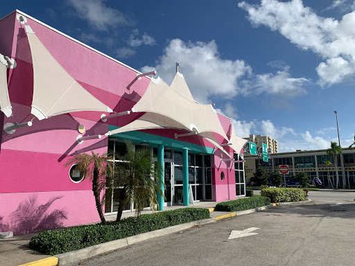 Thrift Store «Out of the Closet - Fort Lauderdale», reviews and photos, 1785 E Sunrise Blvd, Fort Lauderdale, FL 33304, USA