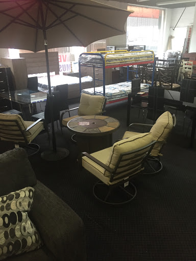 Furniture Wholesaler «Versailles Furniture Corp.», reviews and photos, 3128 Queens Blvd, Long Island City, NY 11101, USA