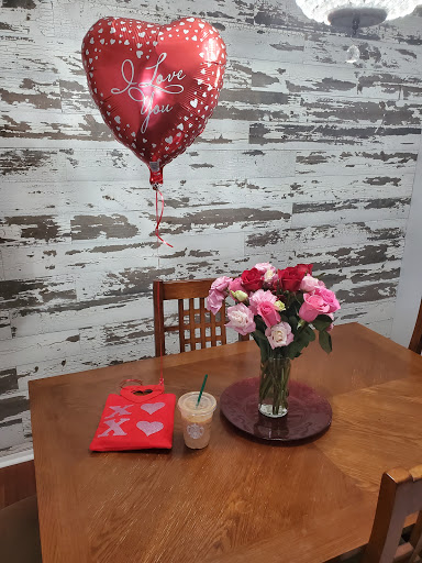 Florist «Pretty Petals Floral Boutique», reviews and photos, 2932 Hillcrest Dr, San Antonio, TX 78201, USA