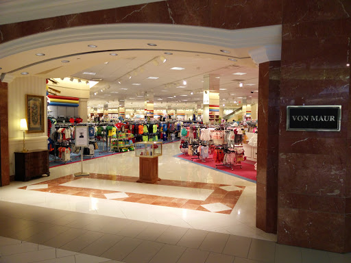 Department Store «Von Maur», reviews and photos, 37700 W 6 Mile Rd, Livonia, MI 48152, USA