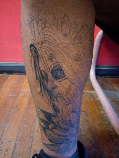 Tattoo Shop «Big City Tattoo Studio», reviews and photos, 2635 W Girard Ave, Philadelphia, PA 19130, USA