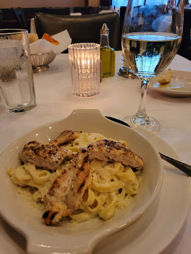 Italian Restaurant «Chicago Prime Italian», reviews and photos, 1370 Bank Dr, Schaumburg, IL 60173, USA