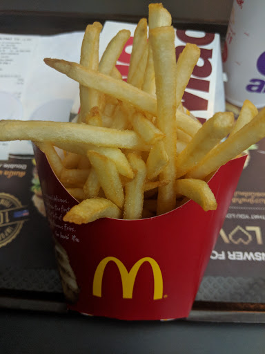 แมคโดนัลด์ เอสพละนาด รัชดาฯ McDonald's