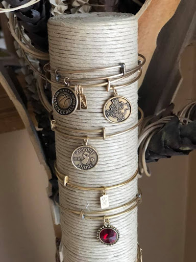 Jewelry Designer «Regency Jewelers», reviews and photos, 1116 Commons Way, Toms River, NJ 08755, USA