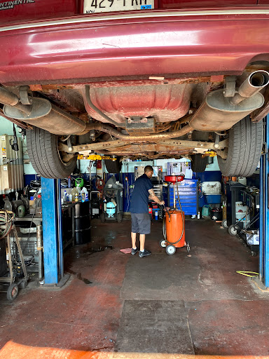 Auto Repair Shop «Greitens Auto Service», reviews and photos, 5804 W Bluemound Rd, Milwaukee, WI 53213, USA