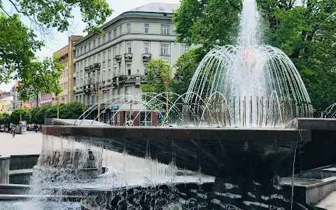 Fountain Square on Vicheva image