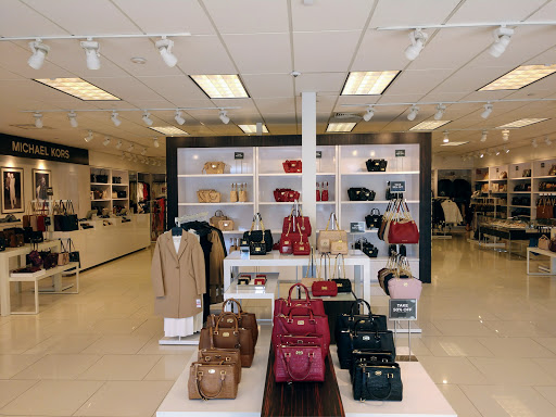 Fashion Accessories Store «Michael Kors», reviews and photos, 5709 Richmond Rd #58, Williamsburg, VA 23188, USA