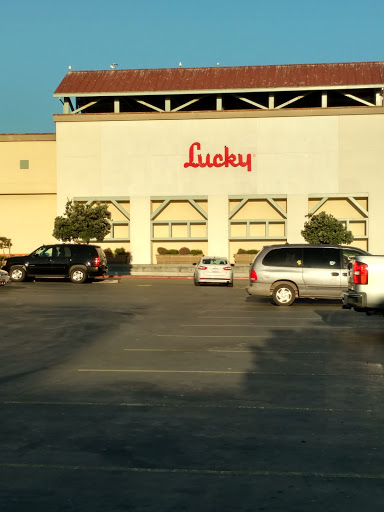 Lucky, 2000 California Ave, Sand City, CA 93955, USA, 