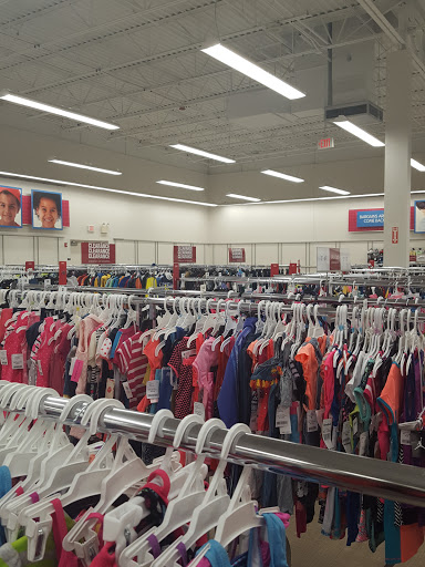 Clothing Store «Burlington Coat Factory», reviews and photos, 16590 N Fwy Service Rd, Conroe, TX 77384, USA