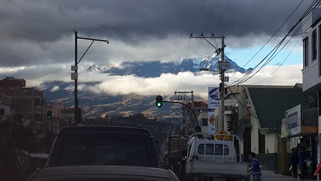 Comentarios y opiniones de GASOLINERA LUZ IRENE - PETROECUADOR