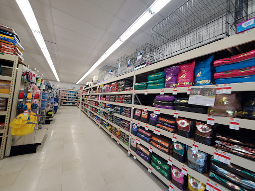 Pet Supply Store «Pet Supplies Plus», reviews and photos, 471 Boston Post Rd, Orange, CT 06477, USA