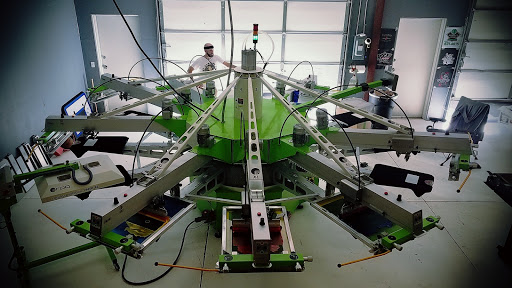 Screen Printer «TRICK THREADS Screen Printing & Embroidery», reviews and photos, 331 Metcalf Rd, Edwards, CO 81632, USA