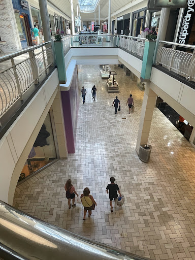 Shopping Mall «Tysons Corner Center», reviews and photos, 1961 Chain Bridge Rd, Tysons, VA 22102, USA