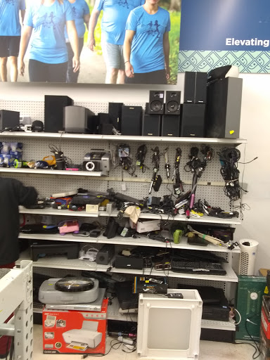 Thrift Store «Green Bay West Goodwill Retail Store & Training Center», reviews and photos