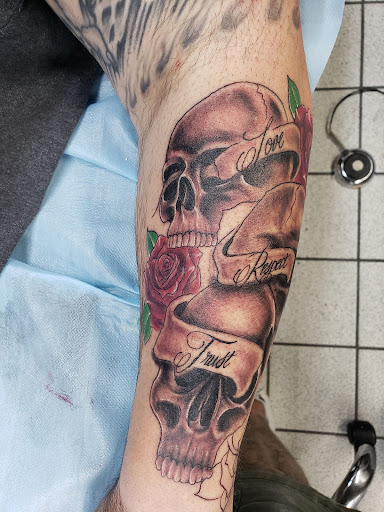 Explore child birth date tattoo ideas, creative tattoo ideas in Houston, available at 333 Tattoo Studio HTX