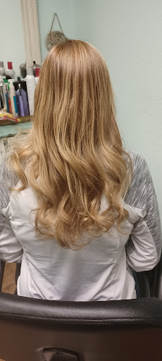 Hair Salon «Studio 19 - Hair Salon», reviews and photos, 1905 S Bay St, Eustis, FL 32726, USA