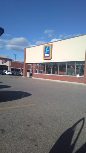 Supermarket «ALDI», reviews and photos, 2931 Fort St, Wyandotte, MI 48192, USA