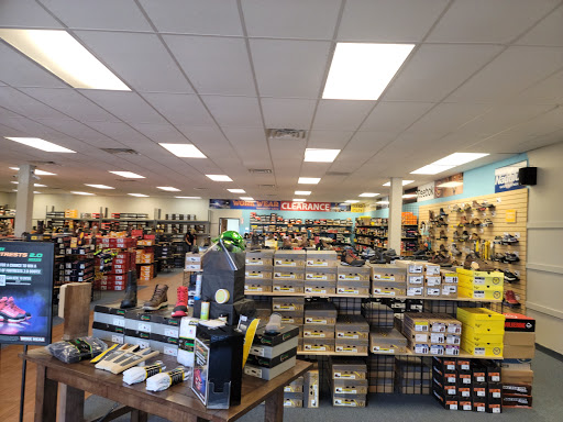 Boot Store «Work Wear Safety Shoes», reviews and photos, 2245 E Division St, Arlington, TX 76011, USA