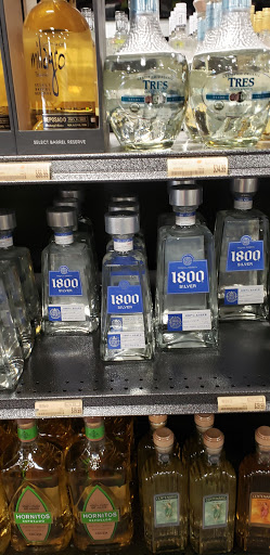 Liquor Store «Chicago Lake Liquors», reviews and photos, 825 E Lake St, Minneapolis, MN 55407, USA