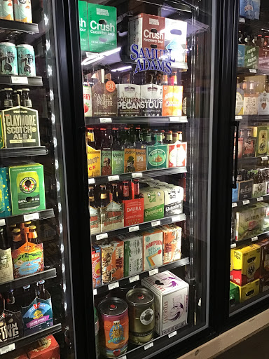 Liquor Store «The Barn Bottle Shop», reviews and photos, 25 Village Pkwy, Pendergrass, GA 30567, USA
