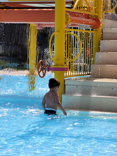 Water Park «Itasca Caribbean Water Park», reviews and photos, 100 Catalpa Ave, Itasca, IL 60143, USA