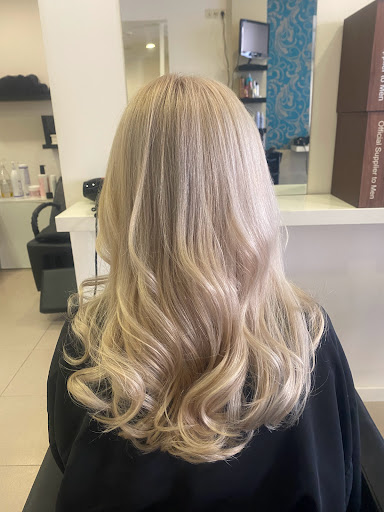 Natalia Núñez Peluqueros en Pontecesures, Pontevedra