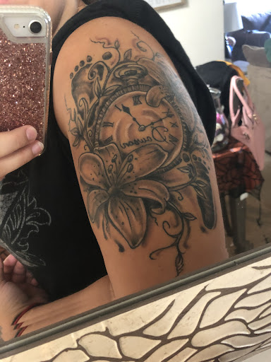Explore stopwatch tattoo ideas, creative tattoo ideas in Export, available at Patriotic pain tattoo
